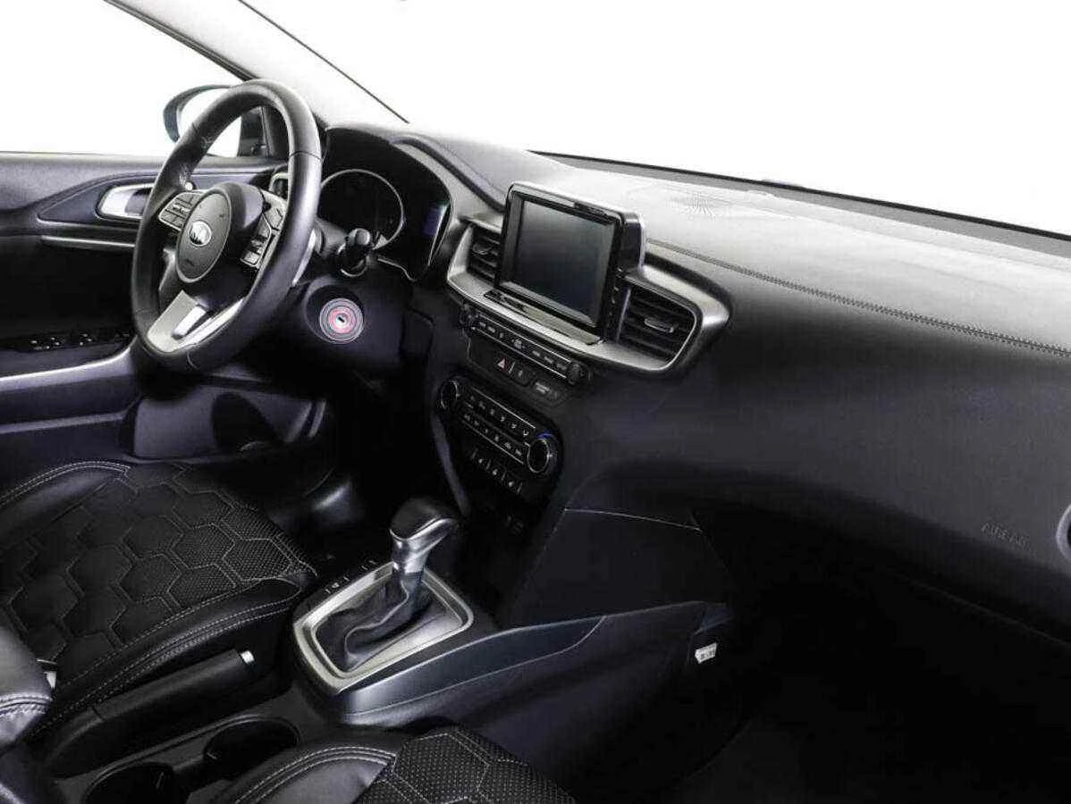 KIA Ceed, Коричневый, 2019, Робот, 140 л.с., цена от 1 180 000 руб.