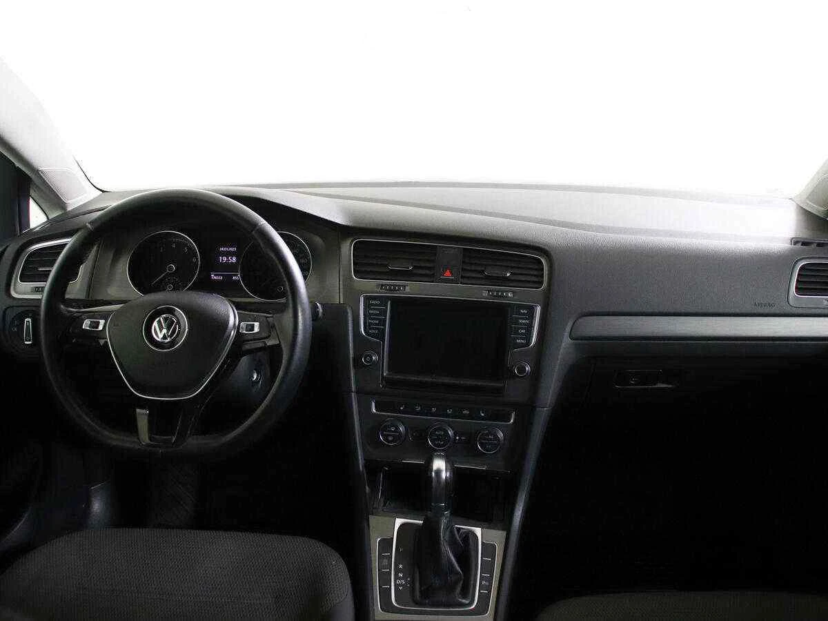 Volkswagen Golf, Белый, 2014, Автоматическая, 122 л.с., цена от 885 000 руб.
