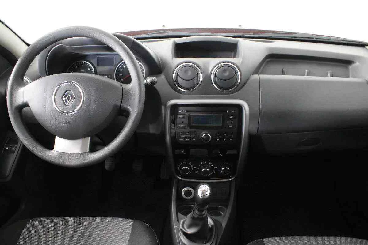 Renault Duster, Красный, 2013, Механическая, 135 л.с., цена от 591 000 руб.