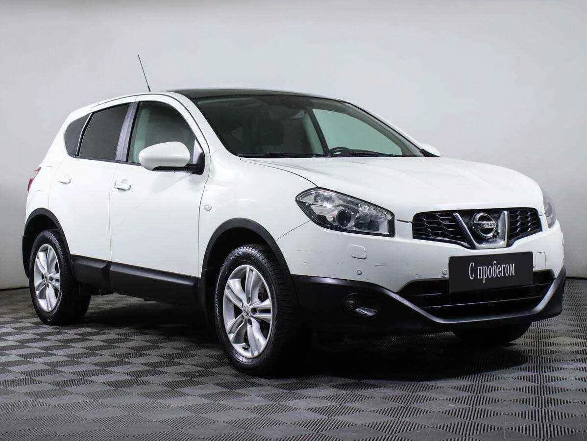 Nissan Qashqai, Белый, 2013, Вариатор, 141 л.с., цена от 569 000 руб.