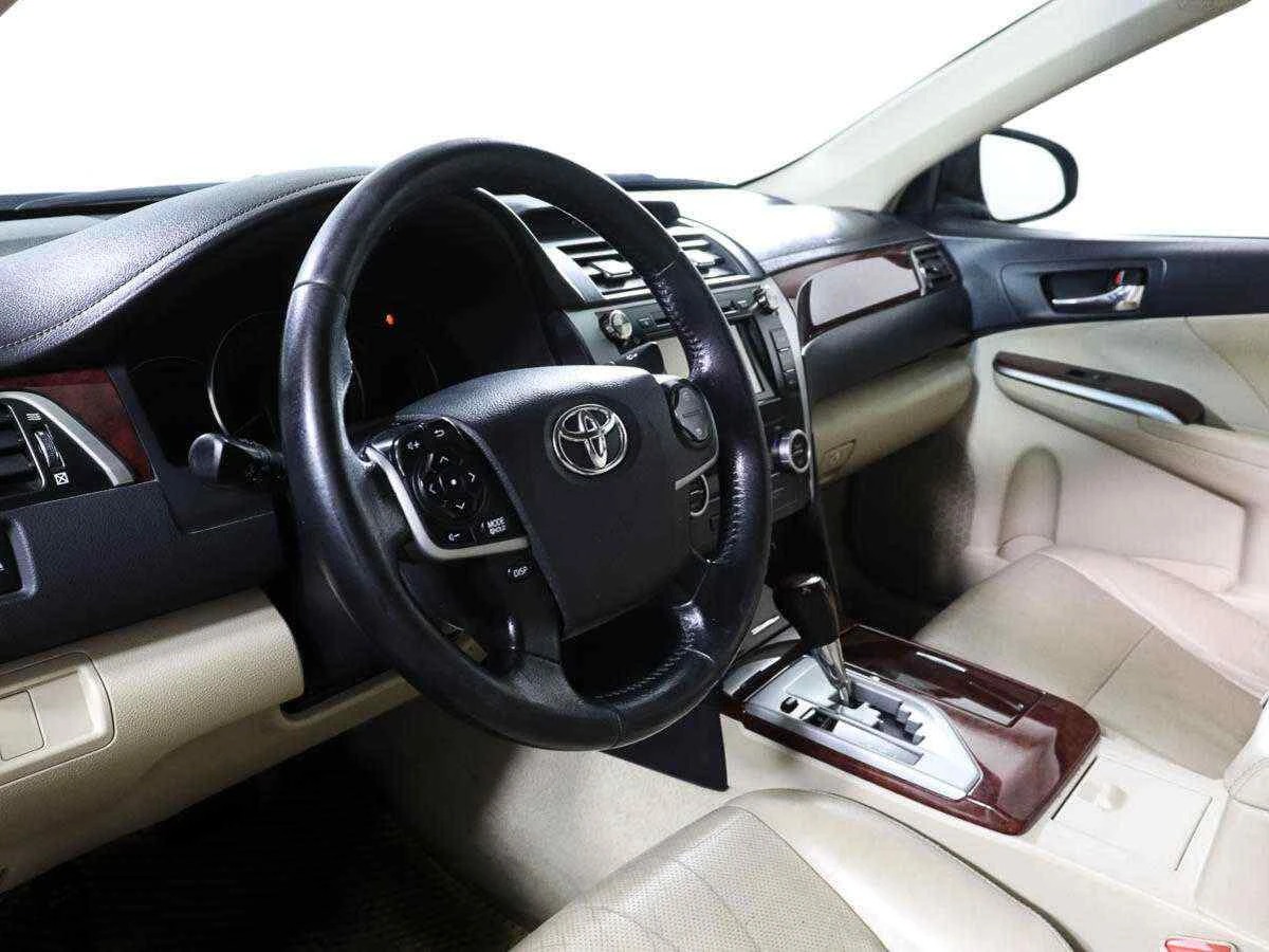 Toyota Camry, Черный, 2011, Автоматическая, 181 л.с., цена от 730 000 руб.