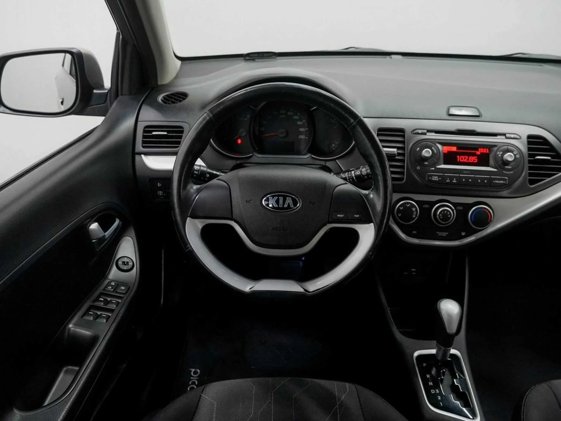 KIA PICANTO, Серый, 2016, Автоматическая, 85 л.с., цена от 600 000 руб.
