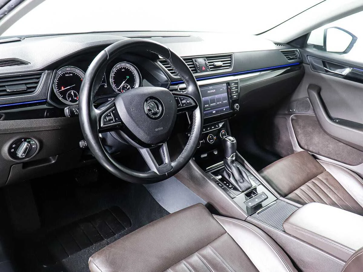 SKODA SUPERB, Белый, 2016, Робот, 280 л.с., цена от 2 112 000 руб.