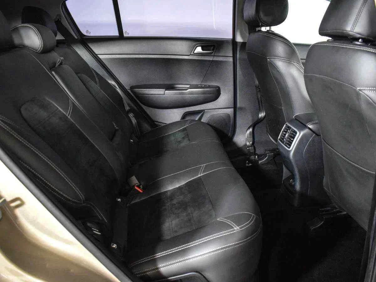 KIA Sportage, Золотой, 2016, Автоматическая, 150 л.с., цена от 1 374 000 руб.