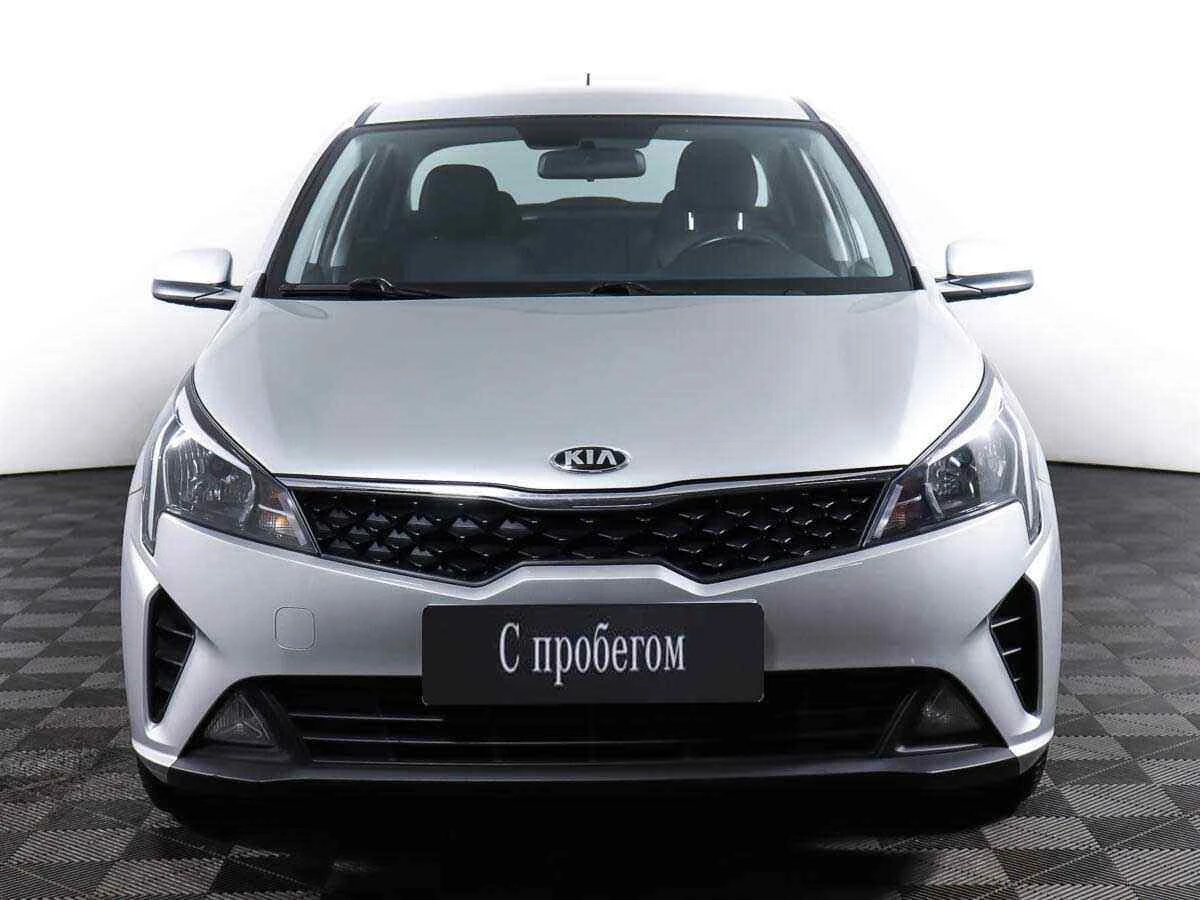 KIA Rio, Серебряный, 2020, Механическая, 123 л.с., цена от 1 050 000 руб.
