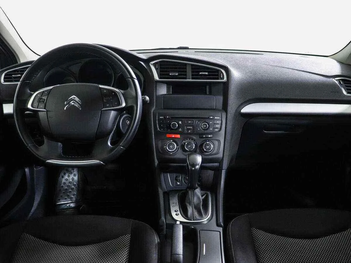 Citroen C4, Серый, 2016, Автоматическая, 115 л.с., цена от 589 900 руб.