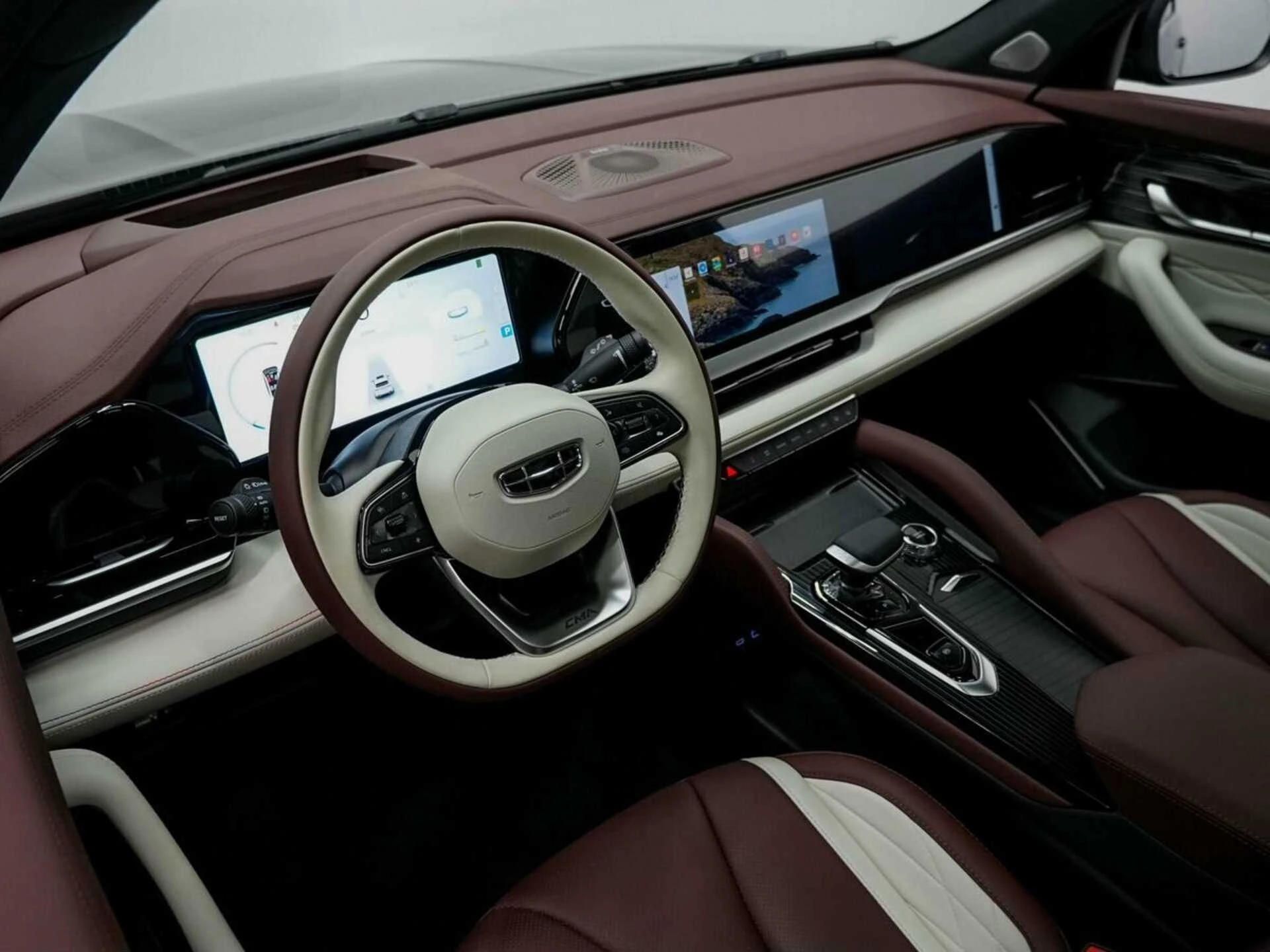 GEELY MONJARO, Черный, 2023, Автоматическая, 238 л.с., цена от 2 336 000 руб.