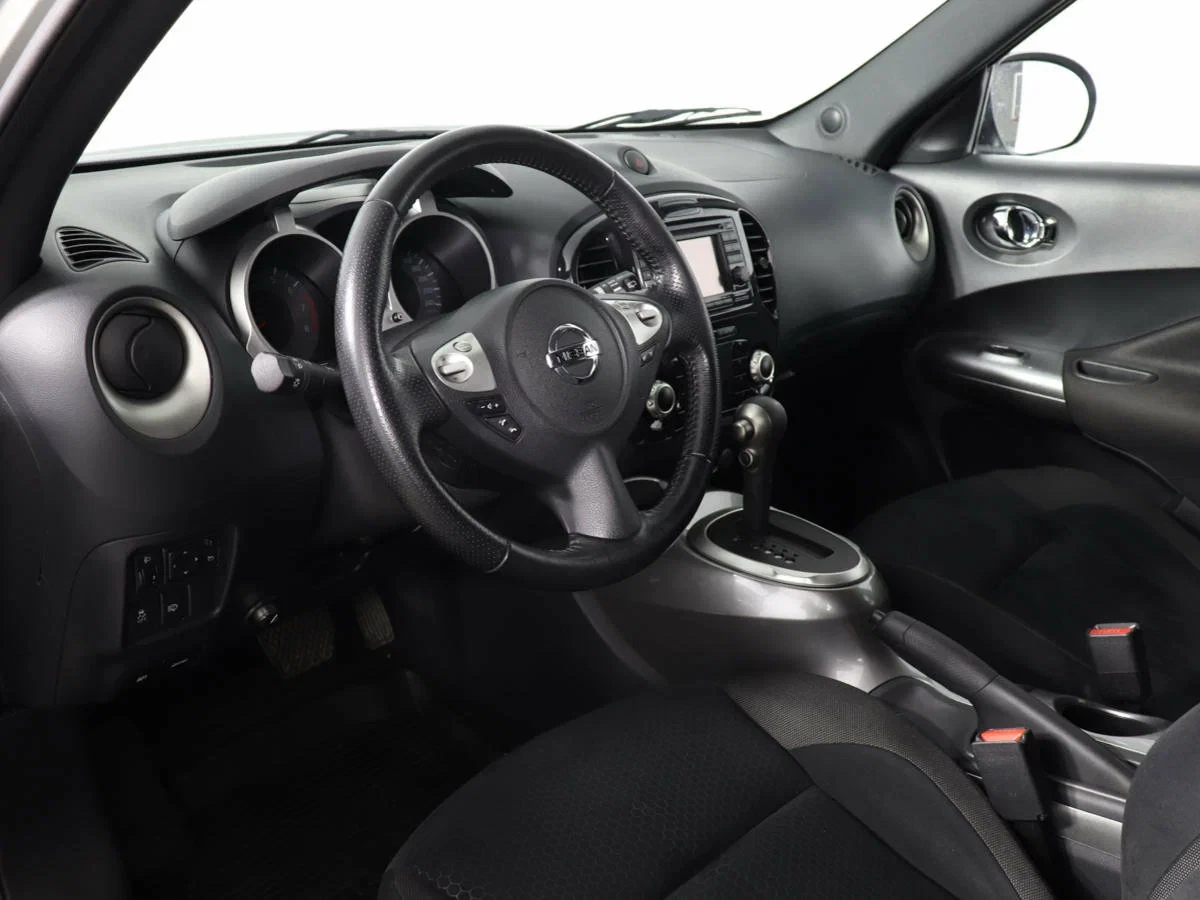 Nissan Juke, Серебряный, 2011, Вариатор, 117 л.с., цена от 574 000 руб.