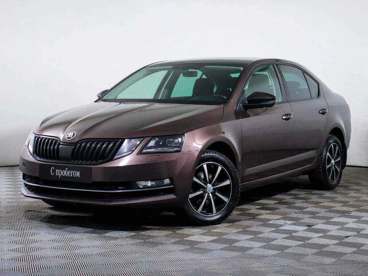 Skoda Octavia, Коричневый, 2018, Робот, 150 л.с., цена от 945 000 руб.