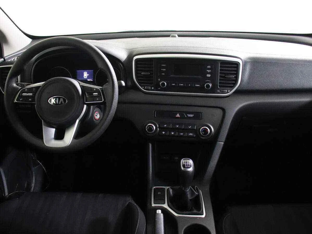 KIA Sportage, Белый, 2018, Механическая, 150 л.с., цена от 1 256 000 руб.