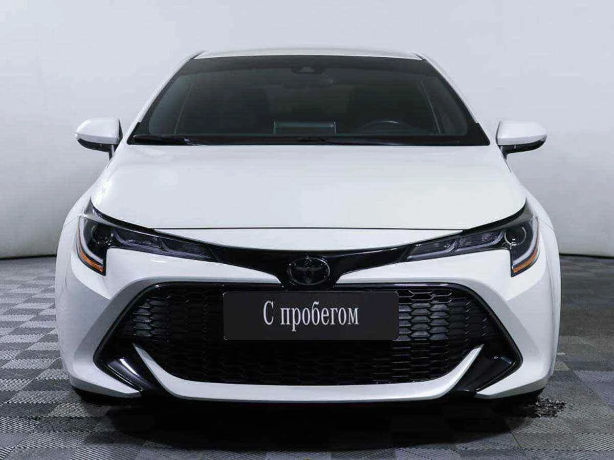 Toyota Corolla, Белый, 2019, Вариатор, 168 л.с., цена от 1 418 000 руб.