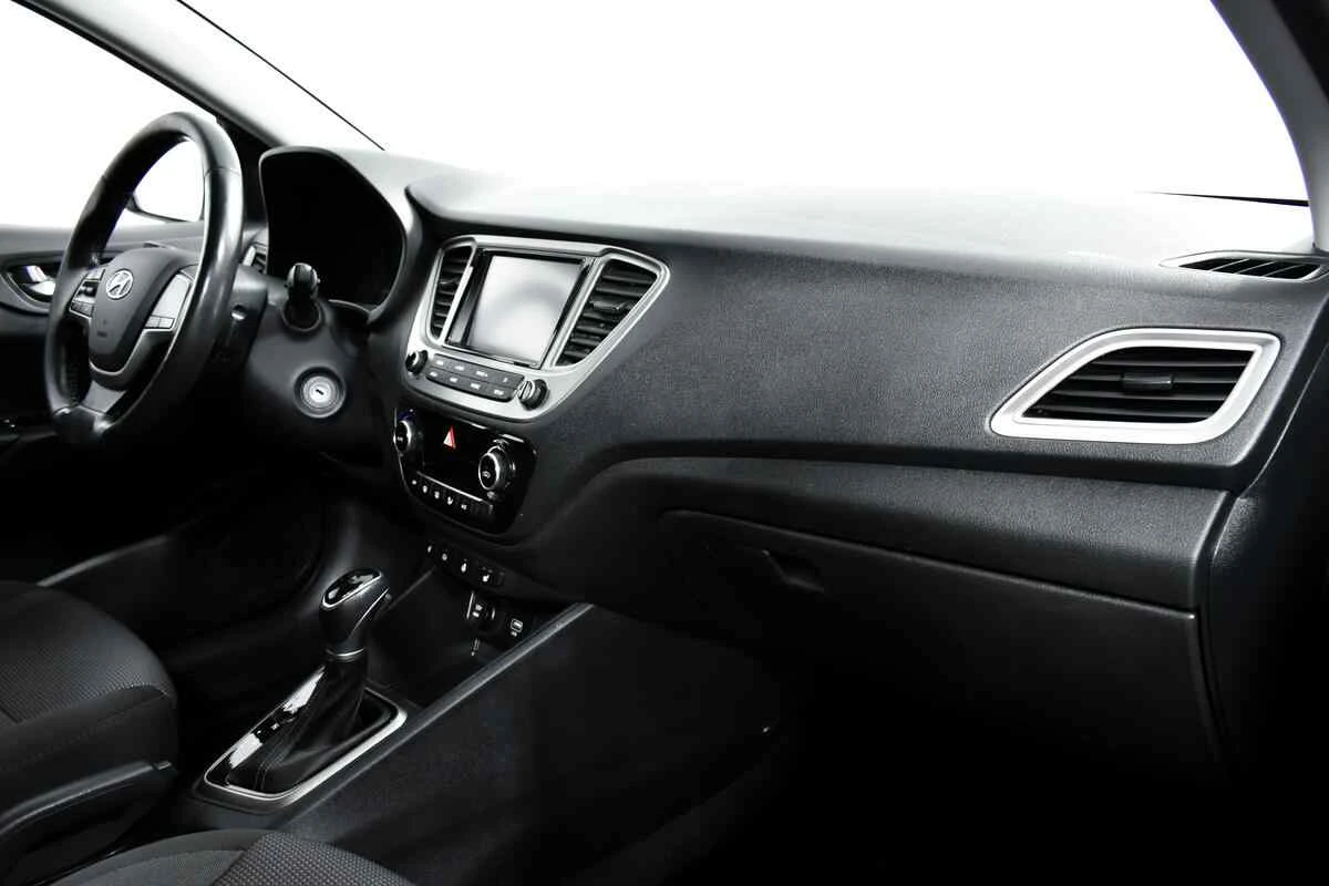 Hyundai Solaris, Белый, 2019, Автоматическая, 123 л.с., цена от 609 000 руб.