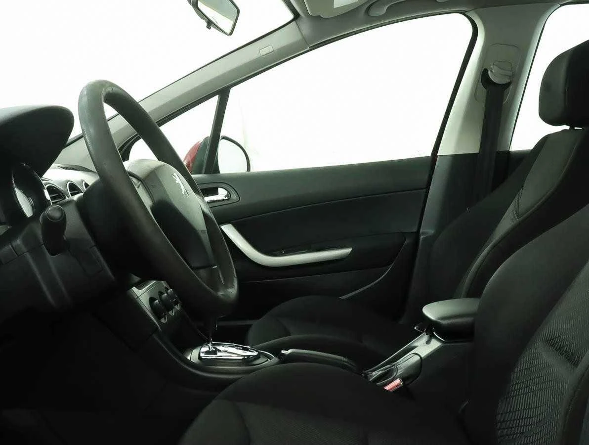 PEUGEOT 308, Красный, 2008, Автоматическая, 120 л.с., цена от 300 000 руб.