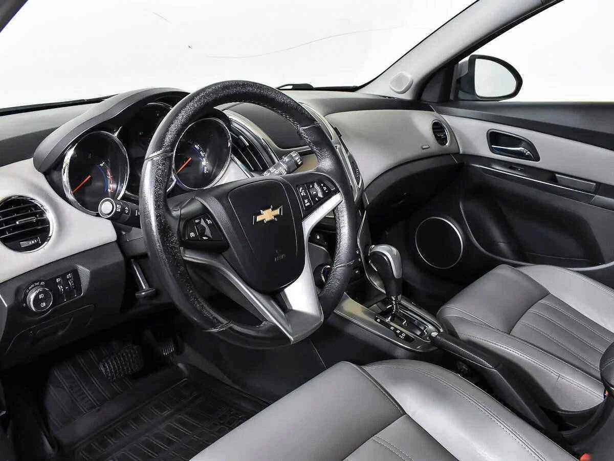 Chevrolet Cruze, Серебряный, 2015, Автоматическая, 140 л.с., цена от 493 510 руб.