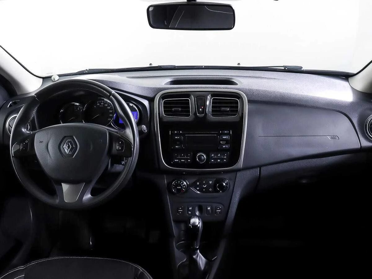 RENAULT LOGAN, Серебряный, 2015, Автоматическая, 102 л.с., цена от 533 600 руб.