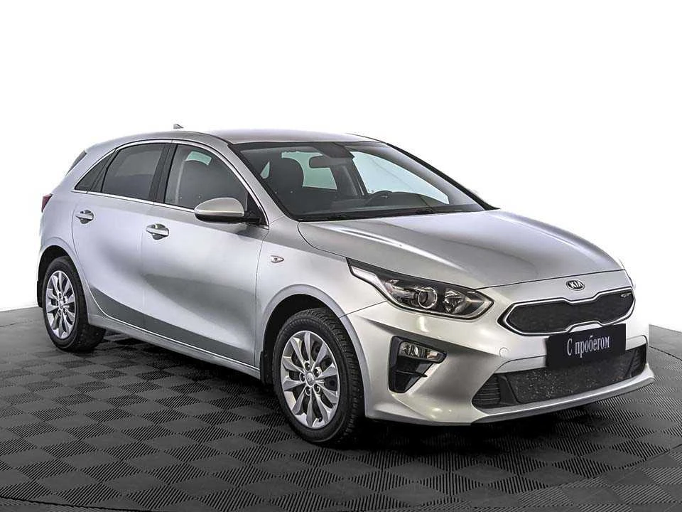 KIA CEED, Серебряный, 2018, Робот, 140 л.с., цена от 1 120 000 руб.