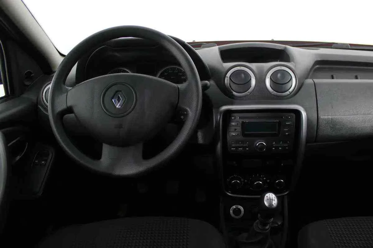 Renault Duster, Красный, 2012, Механическая, 135 л.с., цена от 513 000 руб.