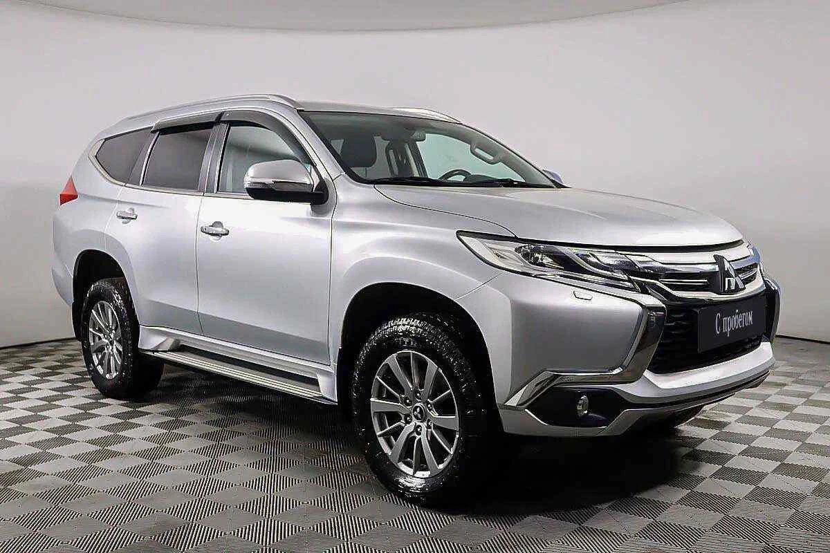 Mitsubishi Pajero Sport, Серебряный, 2018, Автоматическая, 181 л.с., цена от 2 537 000 руб.