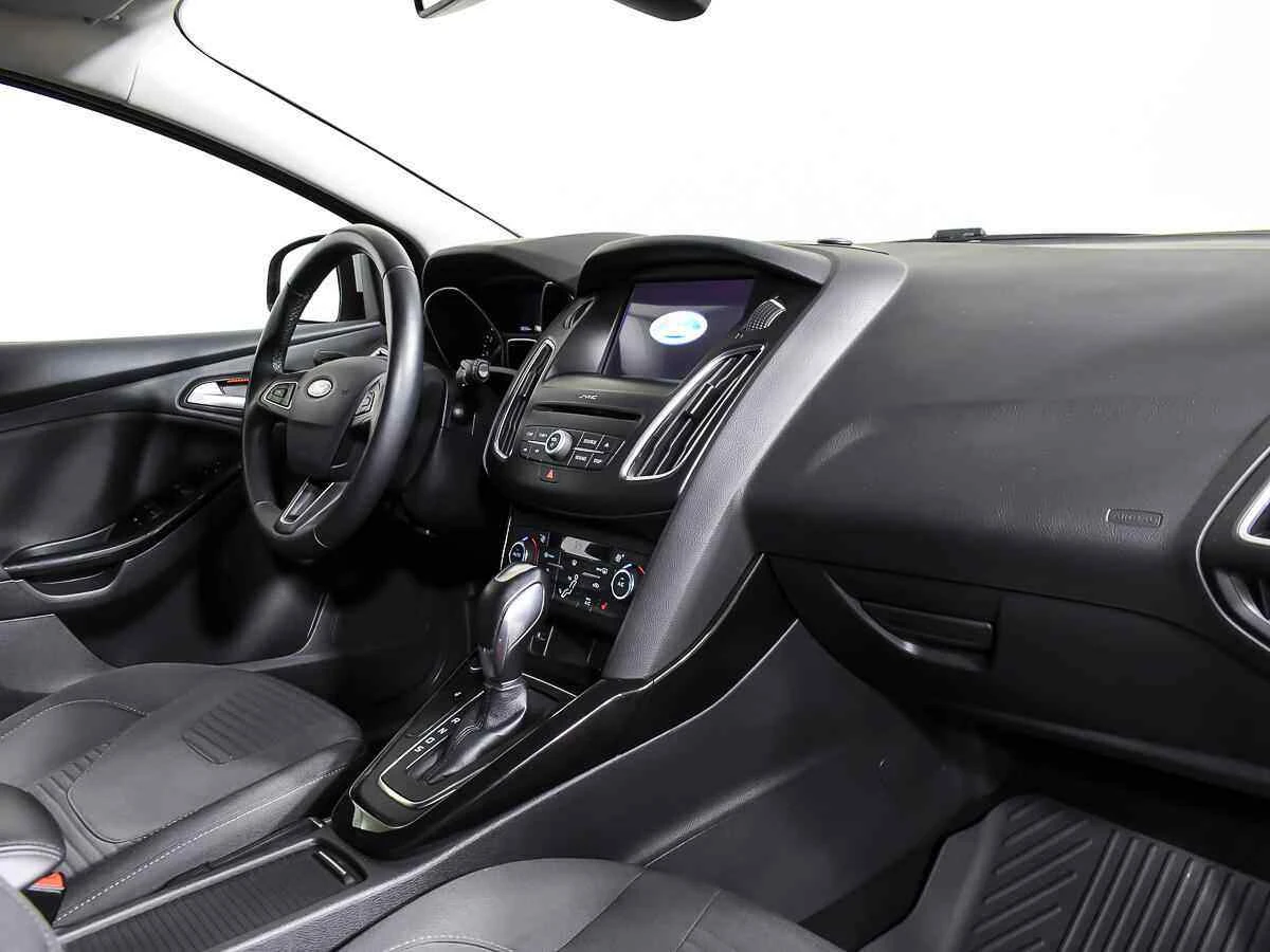 Ford Focus, Белый, 2018, Автоматическая, 150 л.с., цена от 879 000 руб.