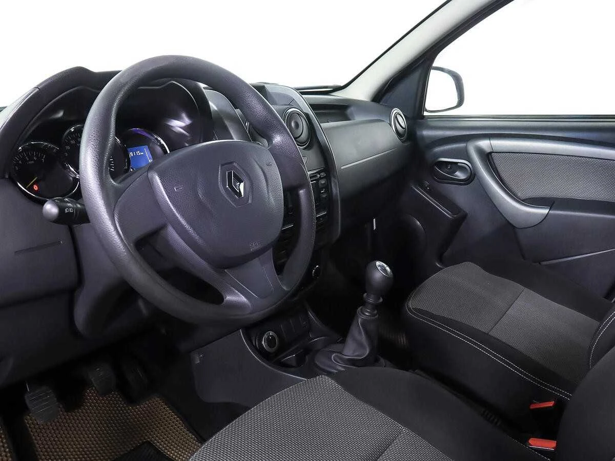 RENAULT DUSTER, Серебряный, 2015, Механическая, 109 л.с., цена от 966 400 руб.