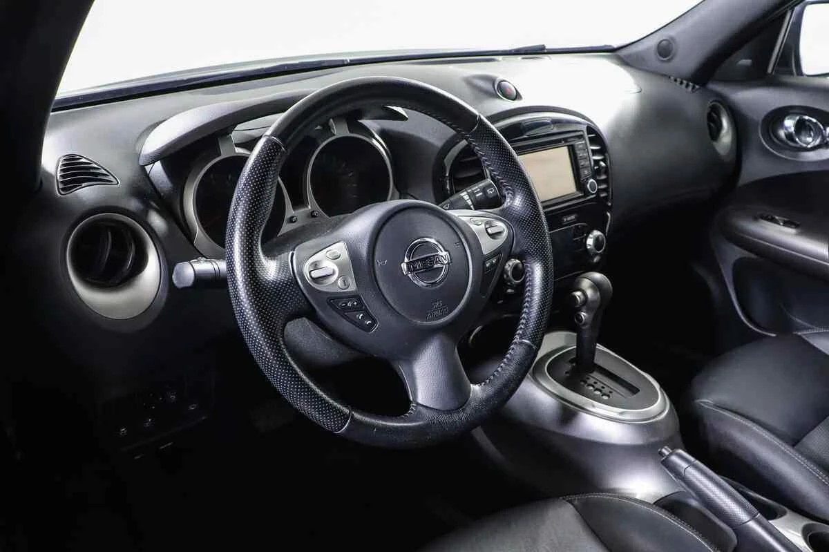 Nissan Juke, Серый, 2017, Вариатор, 117 л.с., цена от 829 000 руб.