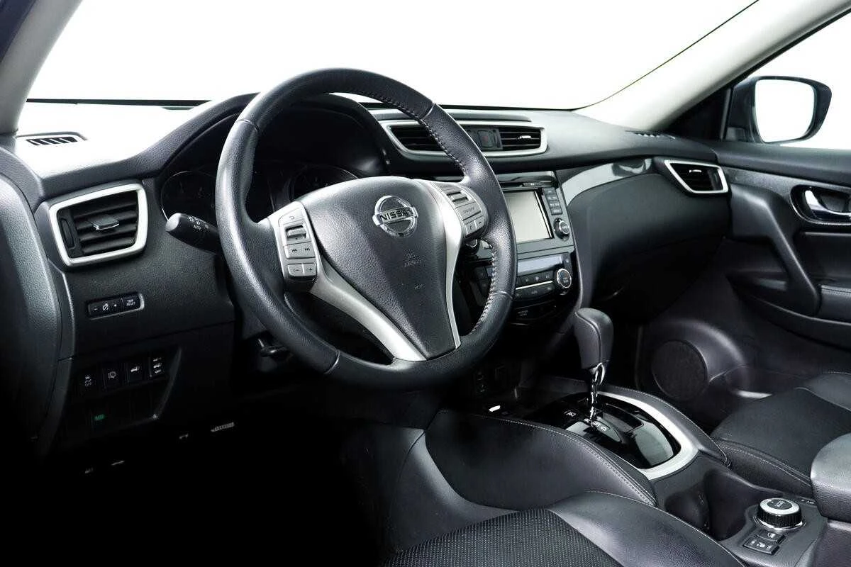 NISSAN X-TRAIL, Серебряный, 2017, Вариатор, 171 л.с., цена от 1 328 000 руб.
