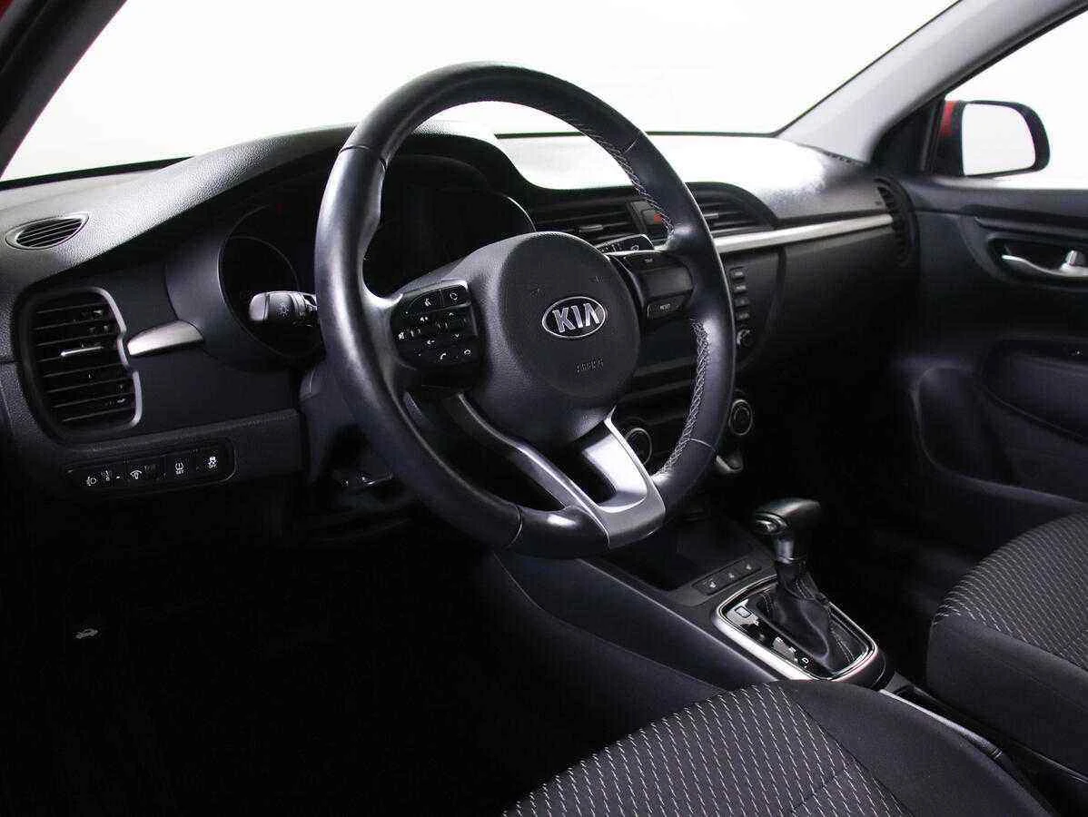 KIA Rio, Красный, 2017, Автоматическая, 123 л.с., цена от 938 000 руб.