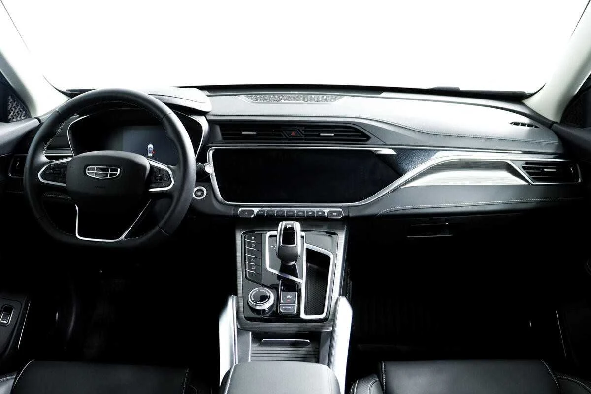 GEELY ATLAS PRO, Черный, 2023, Робот, 177 л.с., цена от 1 734 400 руб.
