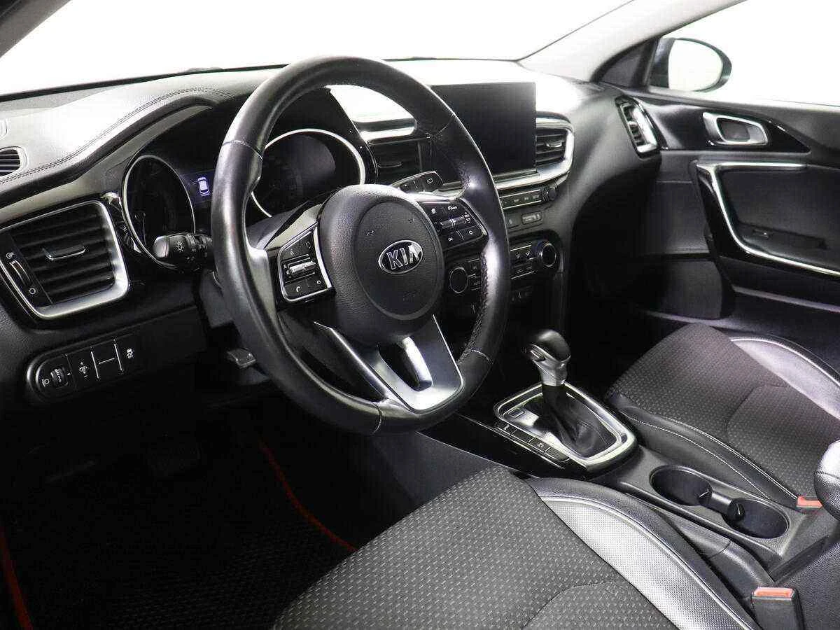 KIA Ceed, Серый, 2018, Робот, 140 л.с., цена от 980 000 руб.