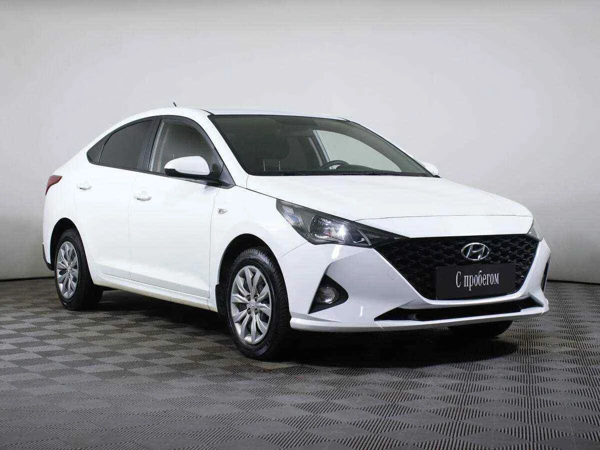Hyundai Solaris, Белый, 2020, Автоматическая, 100 л.с., цена от 835 000 руб.