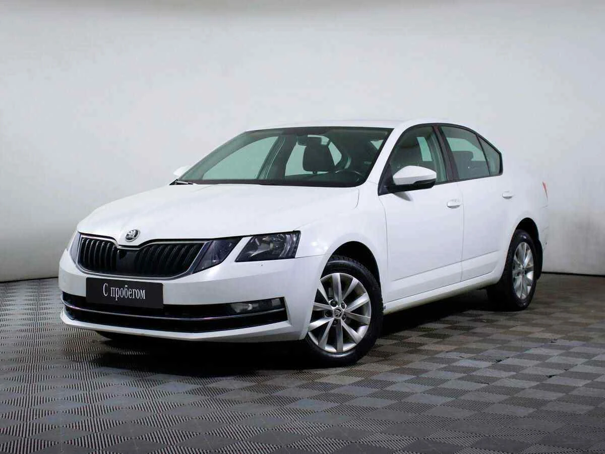 Skoda Octavia, Белый, 2018, Механическая, 110 л.с., цена от 700 000 руб.