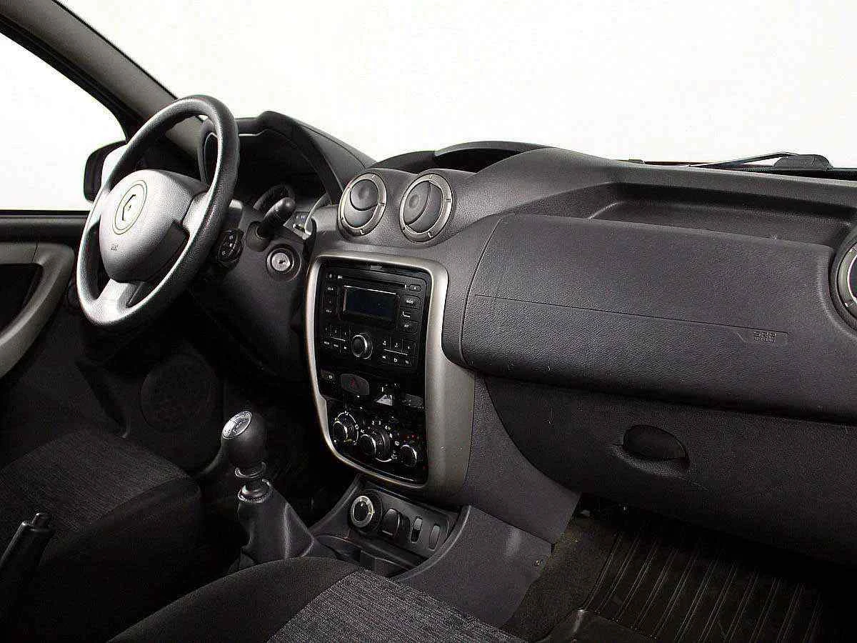 Renault Duster, Красный, 2013, Механическая, 102 л.с., цена от 544 000 руб.