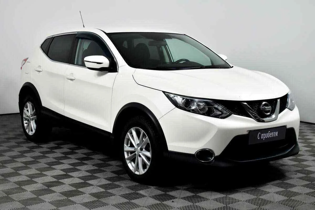 Nissan Qashqai, Белый, 2015, Вариатор, 144 л.с., цена от 757 000 руб.