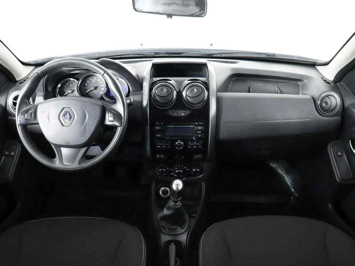 Renault Duster, Коричневый, 2017, Механическая, 114 л.с., цена от 1 120 000 руб.
