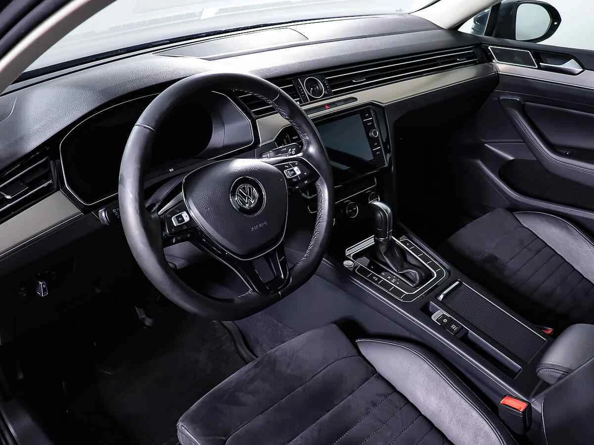 Volkswagen Passat, Черный, 2018, Робот, 180 л.с., цена от 1 390 000 руб.