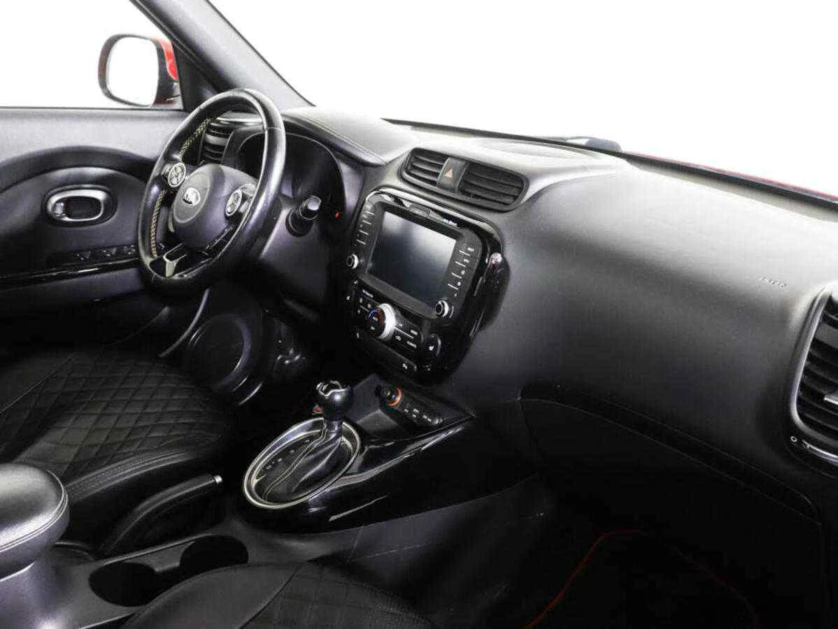 KIA Soul, Красный, 2015, Автоматическая, 128 л.с., цена от 910 000 руб.