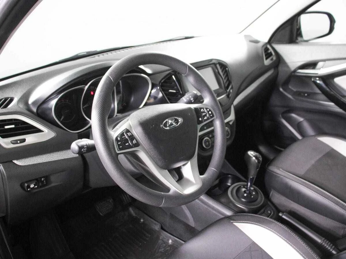 LADA VESTA, Бежевый, 2017, Робот, 122 л.с., цена от 712 000 руб.