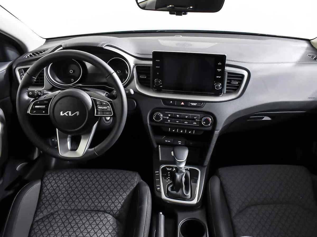 KIA Ceed, Серый, 2022, Автоматическая, 128 л.с., цена от 1 450 000 руб.