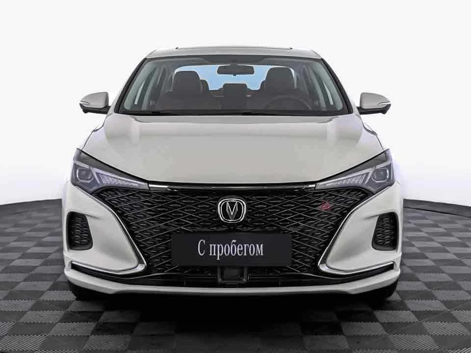 CHANGAN EADO PLUS, Белый, 2023, Робот, 155 л.с., цена от 1 352 000 руб.