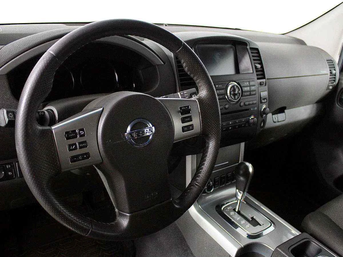Nissan Pathfinder, Серый, 2012, Автоматическая, 190 л.с., цена от 1 180 000 руб.