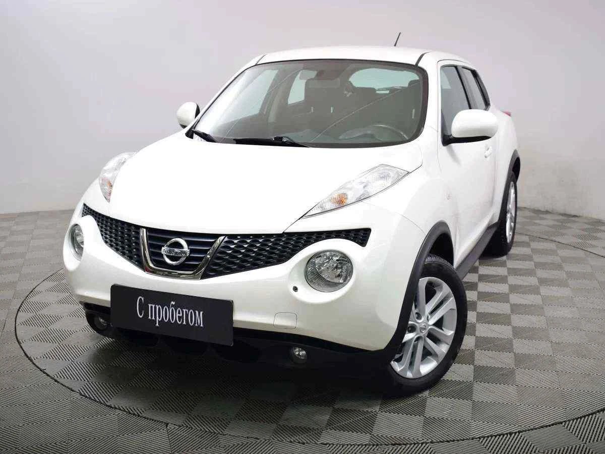 Nissan Juke, Белый, 2013, Вариатор, 116 л.с., цена от 595 000 руб.