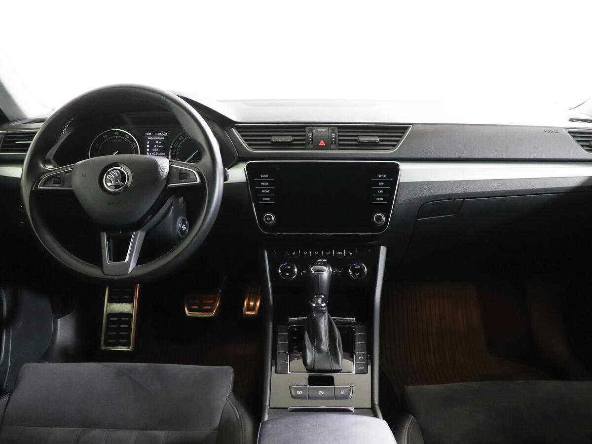 Skoda Superb, Серый, 2017, Робот, 150 л.с., цена от 1 377 000 руб.