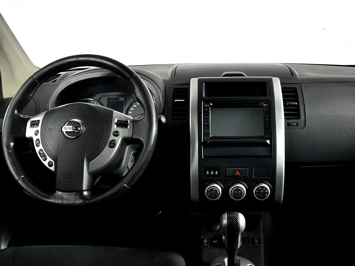 Nissan X-Trail, Черный, 2012, Вариатор, 141 л.с., цена от 750 000 руб.