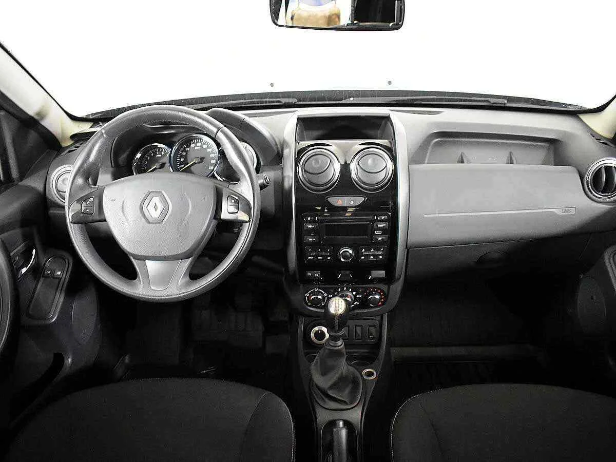 Renault Duster, Коричневый, 2017, Механическая, 114 л.с., цена от 1 127 000 руб.