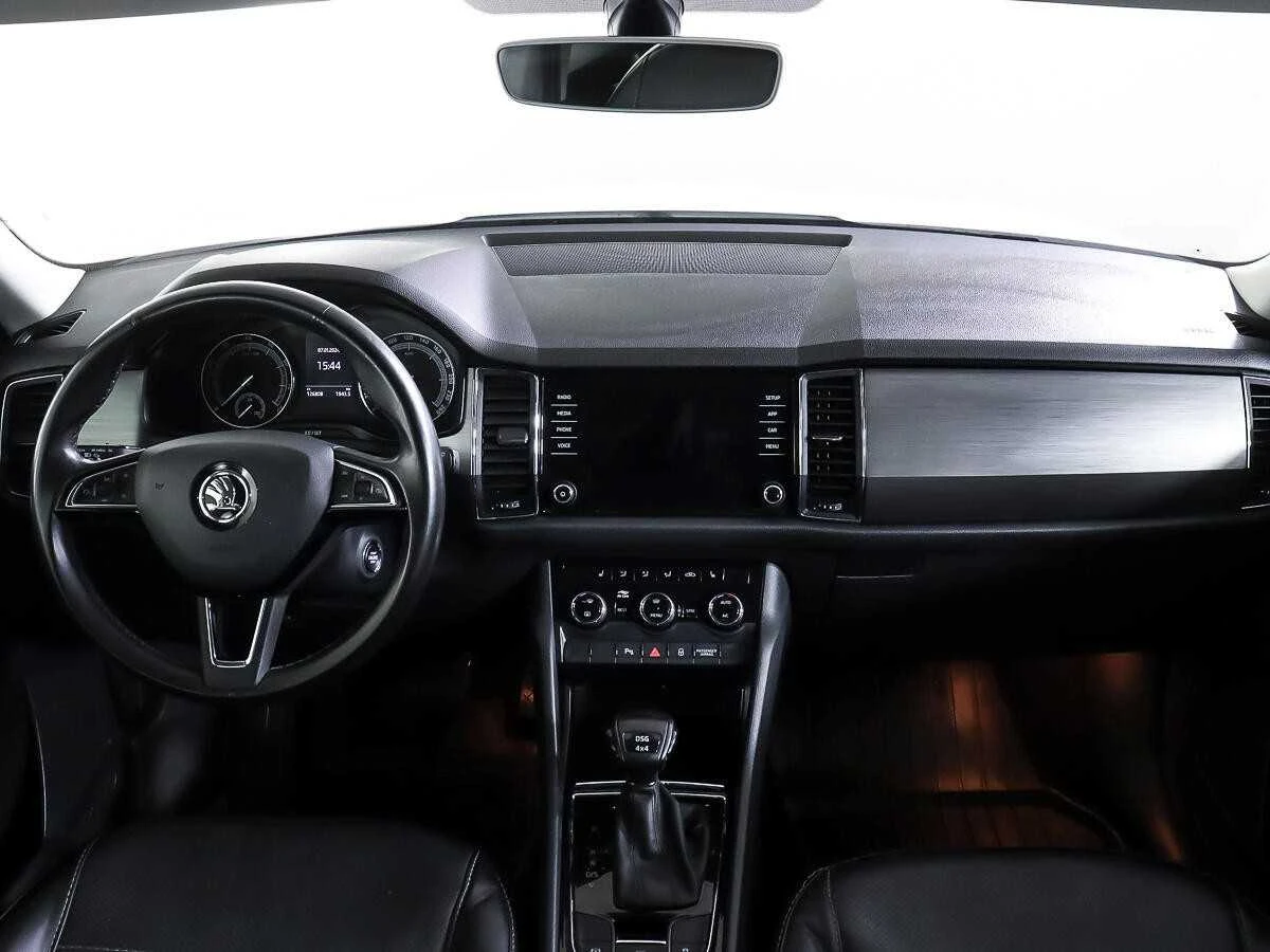 SKODA KODIAQ, Белый, 2019, Робот, 150 л.с., цена от 1 600 000 руб.