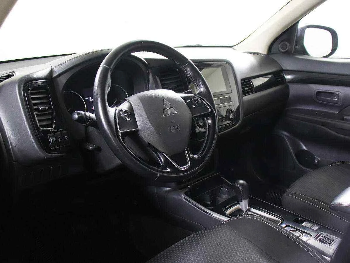 Mitsubishi Outlander, Серый, 2015, Автоматическая, 167 л.с., цена от 1 249 000 руб.