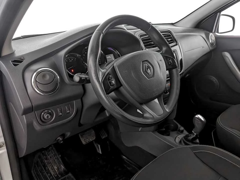 RENAULT SANDERO, Серый, 2015, Робот, 82 л.с., цена от 505 600 руб.