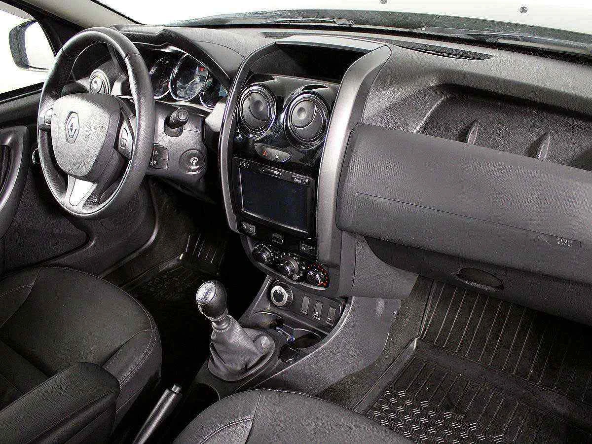 Renault Duster, Зеленый, 2018, Механическая, 109 л.с., цена от 1 349 000 руб.