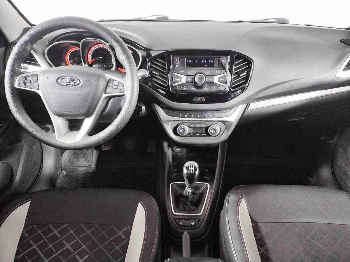 LADA Vesta SW Cross, Черный, 2019, Механическая, 106 л.с., цена от 691 000 руб.