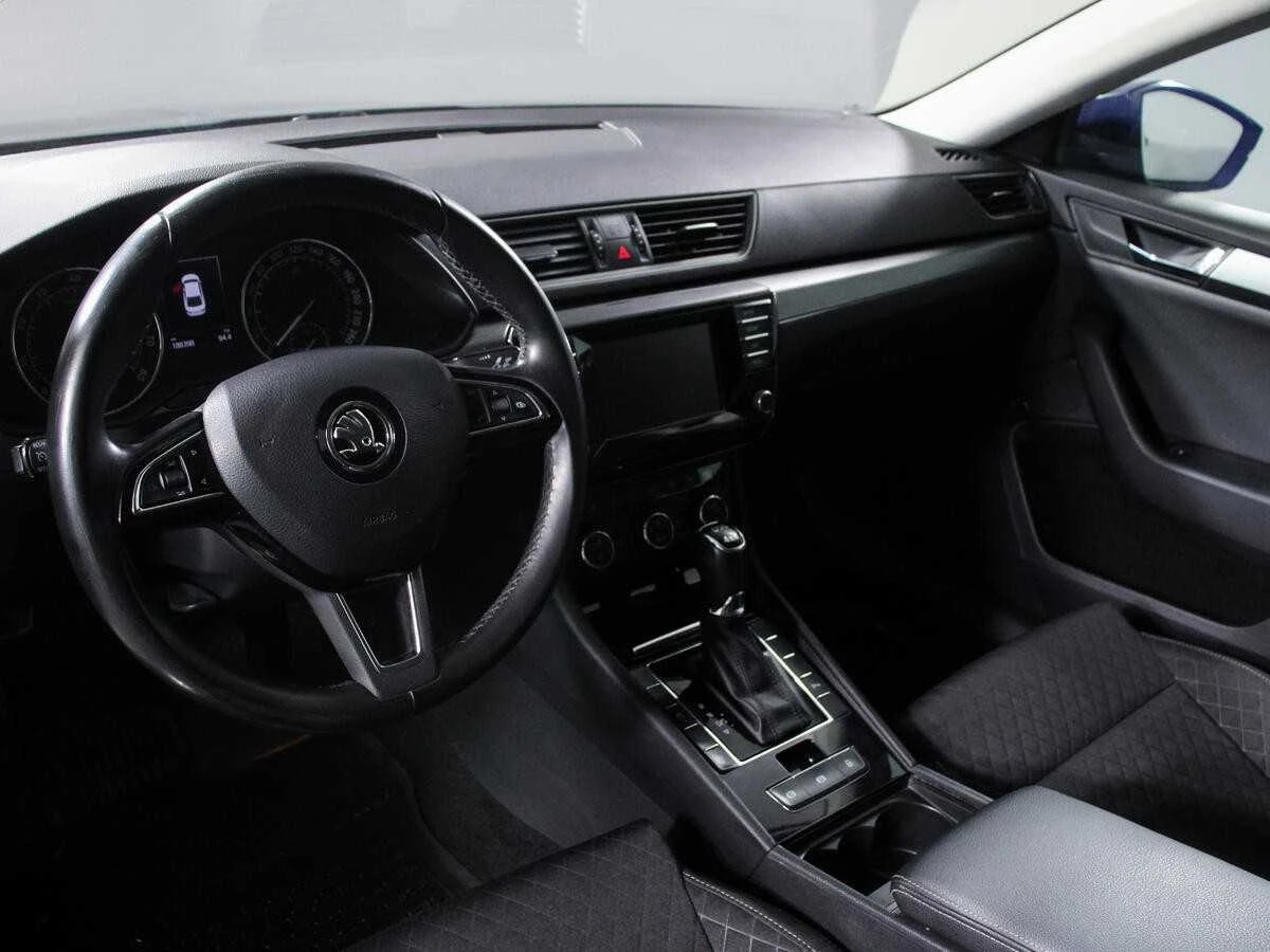 SKODA SUPERB, Черный, 2016, Робот, 280 л.с., цена от 1 452 800 руб.